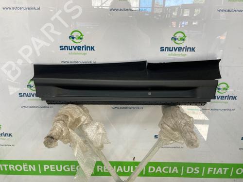 Used Boot lining DS DS 7 (J4_, JC_) E-TENSE 4x4 300 (J45GBU) (299 hp) 23393511