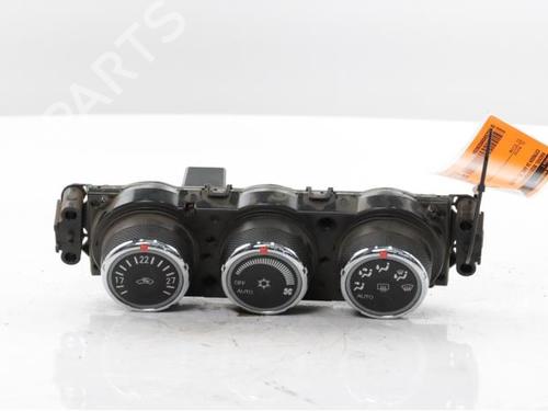climate-control-citroen-c4-aircross-2010-38409364 main image