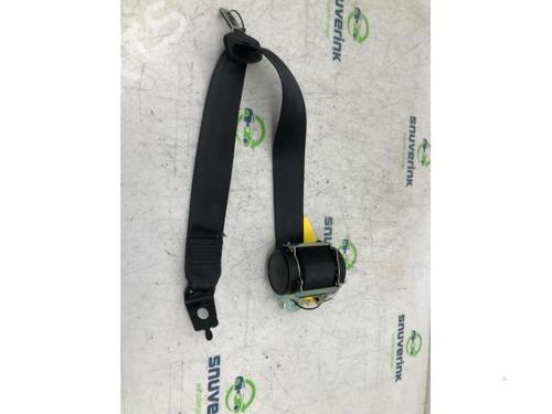 rear-right-seatbelt-renault-clio-iv-bh_-2012-2013-2014-2015-2016-2017-2018-2019-2020-2021-40578744 main image