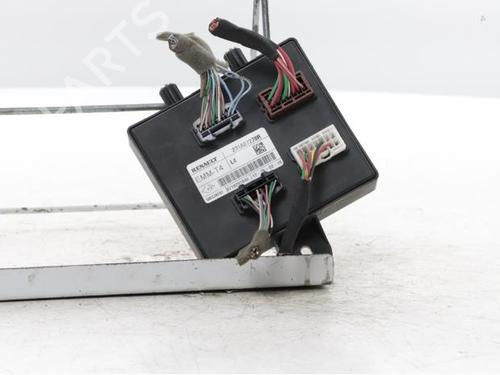 Used Electronic module Electronic module RENAULT TWINGO III (BCM_, BCA_) 1.0 SCe 70 (71 hp) 40587956 40587956
