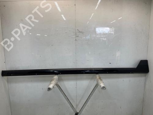 Used Left sideskirt Left sideskirt 37262652 37262652
