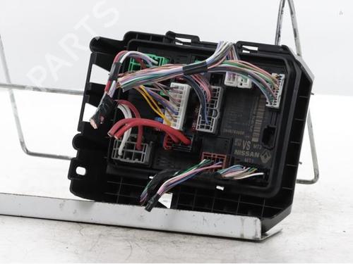 Used Fuse box Fuse box RENAULT CLIO V (B7_) 1.0 TCe 90 (B7MT) (91 hp) 37872926 37872926