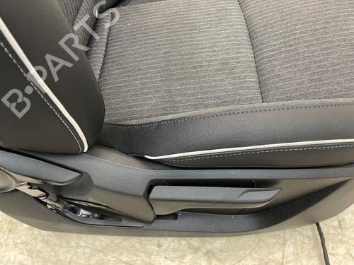 Right front seat RENAULT CLIO V (B7_) 1.0 TCe 90 (B7MT) | BP30866932C16 