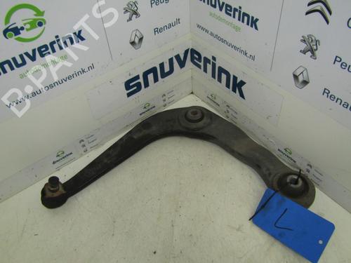 Used Left front suspension arm PEUGEOT 206+ (2L_, 2M_) 1.4 i (73 hp) 10789467