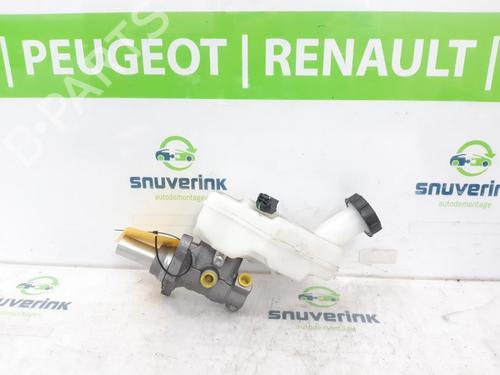 Used Brake master cylinder Brake master cylinder RENAULT ARKANA I (LCM_, LDN_) 1.3 TCe 160 (LDN1) (158 hp) 30185534 30185534