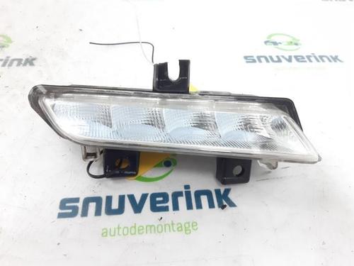 right-daytime-light-renault-clio-iv-bh_-2012-2013-2014-2015-2016-2017-2018-2019-2020-2021-40577763 main image