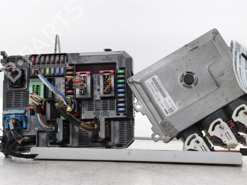 engine-control-unit-ecu-peugeot-208-i-ca_-cc_-2012-2013-2014-2015-2016-2017-2018-2019-2020-2021-31960425 main image
