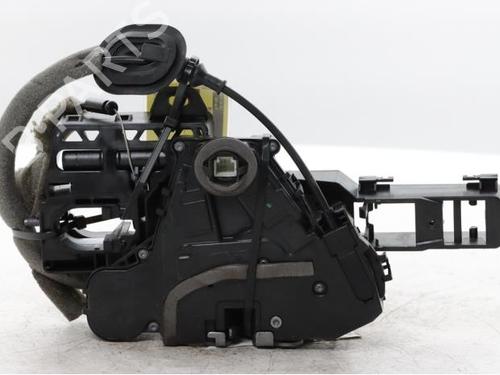 front-left-lock-renault-captur-ii-hf_-2020-38110912 main image