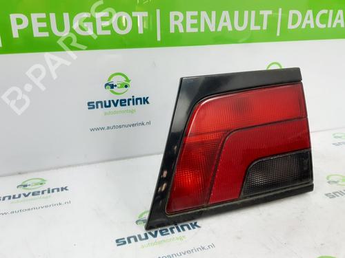 Used Right taillight PEUGEOT 806 (221) 2.0 16V (132 hp) 15938469