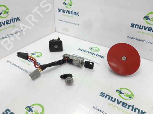 Used Ignition barrel RENAULT CLIO I (B/C57_, 5/357_) 1.4 (80 hp) 13322058