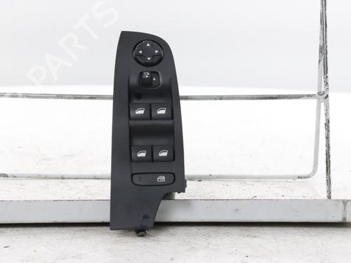 switch-citroen-c4-picasso-ii-2013-34566657 main image