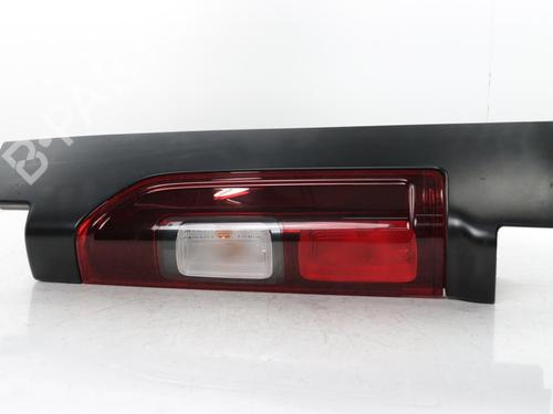 right-taillight-renault-trafic-iii-van-fg_-2014-34565417 main image