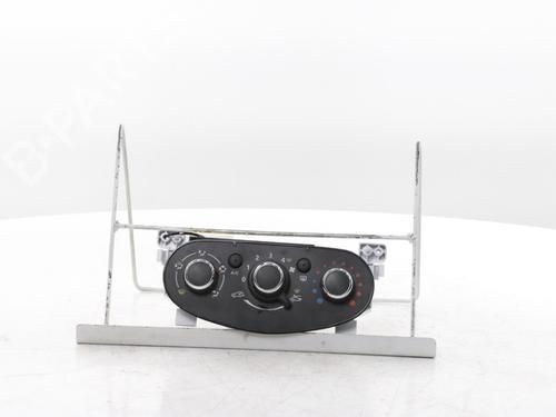 Commande Chauffage DACIA SANDERO II TCe 90 (B8M1, B8MA, B8AC) (90 hp) 30757786