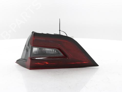 Used Right taillight Right taillight NISSAN JUKE (F16_) DIG-T 117 (117 hp) 40266136 40266136