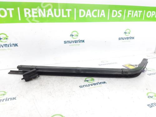 Dørhængsel/Dørbegrænser FIAT DOBLO Cargo (263_) 1.3 D Multijet (90 hp) 15358459