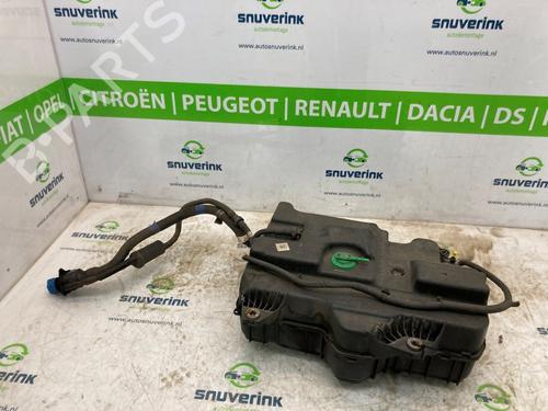 Used AdBlue tank RENAULT TRAFIC III Van (FG_) 2.0 dCi 120 (FGMN) (120 hp) 23120940