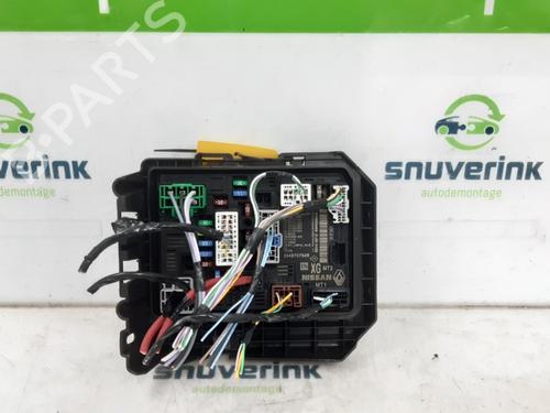 Used Fuse box Fuse box 24944100 24944100