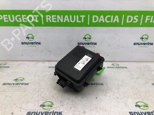 Used Fuse box OPEL CORSA F (P2JO) 1.2 (68) (75 hp) 22600267