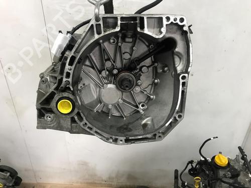 Used Gearbox RENAULT MEGANE IV Grandtour (K9A/M/N_) 1.2 TCe 100 (100 hp) 31261381