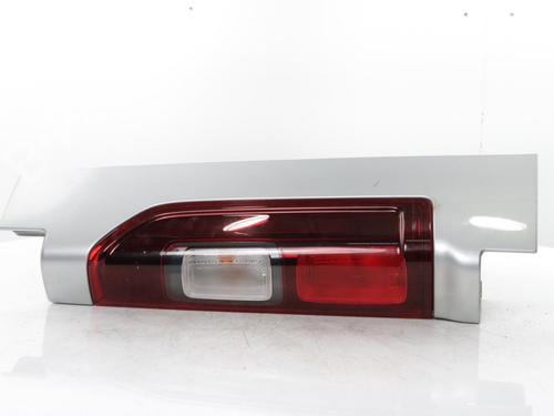 Feu arrière droit OPEL VIVARO B Van (X82) 1.6 CDTI (05) (146 hp) 31960961