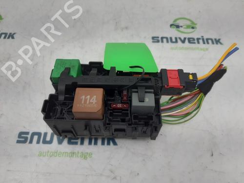 fuse-box-opel-vivaro-c-van-k0-15-9806192580-2019-19102911 main image