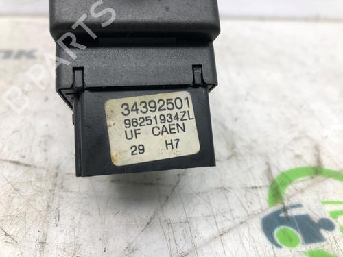 Headlight switch PEUGEOT EXPERT Van (222) 1.9 TD | BP16479983I24