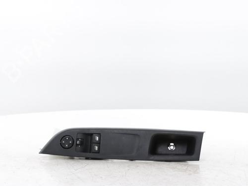 Used Switch OPEL CORSA F (P2JO) 1.2 (68) (101 hp) 30758371