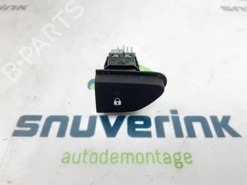 Used Switch RENAULT CLIO IV (BH_) 1.6 RS (BHJ4, BHJ6, BHMM) (200 hp) 13683648