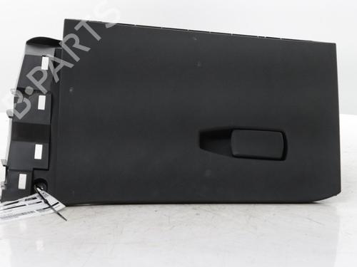 Used Glove box Glove box BMW 1 (F40) 118 i (140 hp) 33874564 33874564