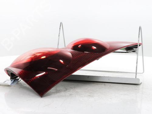 Højre baglygte PEUGEOT 107 (PM_, PN_) 1.0 (68 hp) 31049991