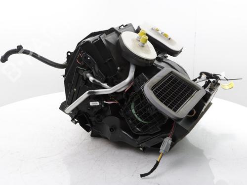 Used Heater matrix box Heater matrix box RENAULT SCÉNIC IV (J9_) 1.2 TCe 115 (115 hp) 33696483 33696483