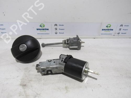 Used Ignition barrel PEUGEOT 208 I (CA_, CC_) 1.2 VTI 82 (82 hp) 24163533
