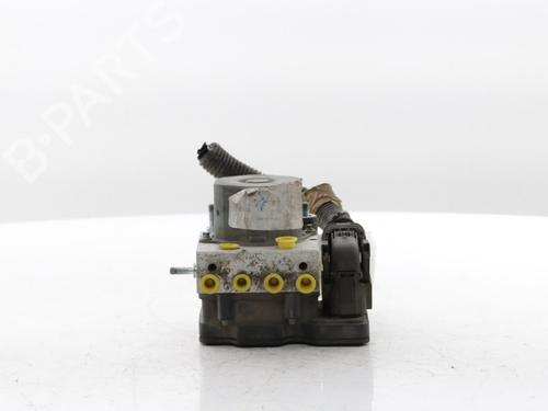 Used ABS pump RENAULT KADJAR (HA_, HL_) 1.2 TCe 130 (HLMR) (130 hp) 29241420