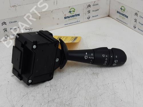 Used Steering column stalk RENAULT CLIO IV (BH_) 1.2 16V (73 hp) 13323988
