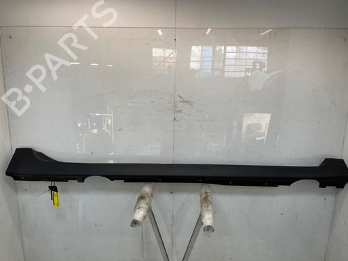 Used Right sideskirt Right sideskirt RENAULT SCÉNIC IV (J9_) 1.2 TCe 130 (130 hp) 36090276 36090276