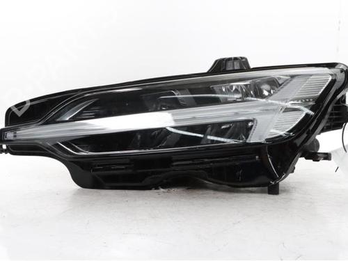left-headlight-volvo-v60-ii-225-2018-37461781 main image
