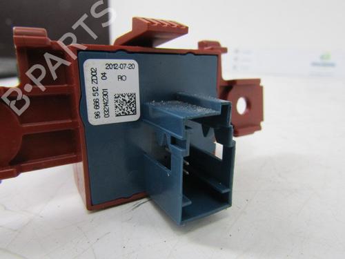 Switch PEUGEOT 508 I (8D_) 2.0 HDi Hybrid4 AWC | BP23122278I30 - Image 2