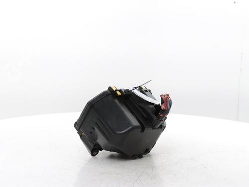 Fuse box PEUGEOT BOXER Van 2.2 BlueHDi 140 | BP30757889E1