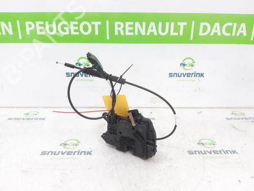 Used Front right lock RENAULT TRAFIC III Van (FG_) 2.0 dCi 120 (FGMN) (120 hp) 23121046