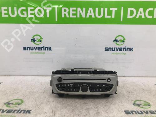 Used Radio Radio RENAULT TWINGO II (CN0_) 1.2 16V (CN04, CN0B) (75 hp) 40575751 40575751