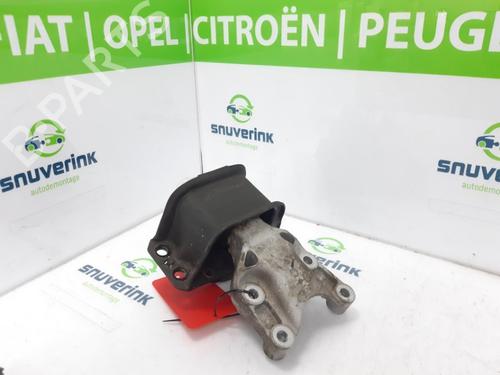 Used Engine mount CITROËN C4 II (NC_) 1.2 THP 130 (NCHNYM, NCHNYT) (130 hp) 15649542