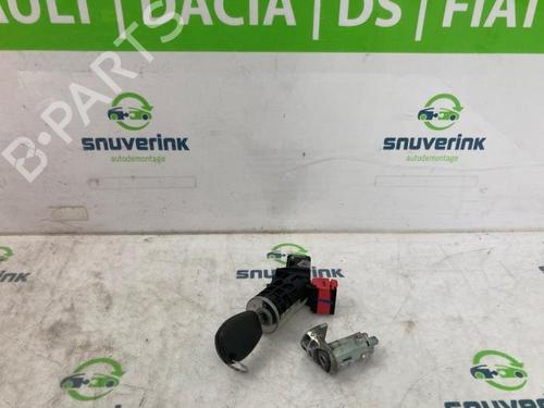 electronic-module-renault-trafic-iii-van-fg_-2014-40581706 main image
