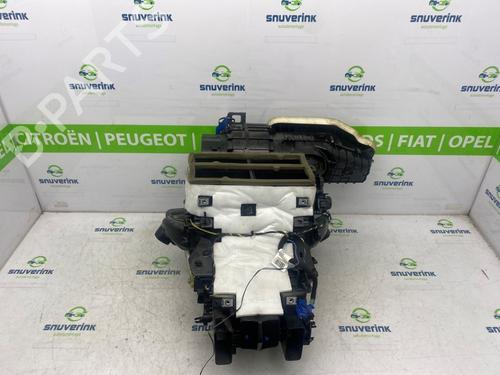 Used Heater matrix box PEUGEOT 308 SW II (LC_, LJ_, LR_, LX_, L4_) 1.6 BlueHDi 120 (120 hp) 17048780