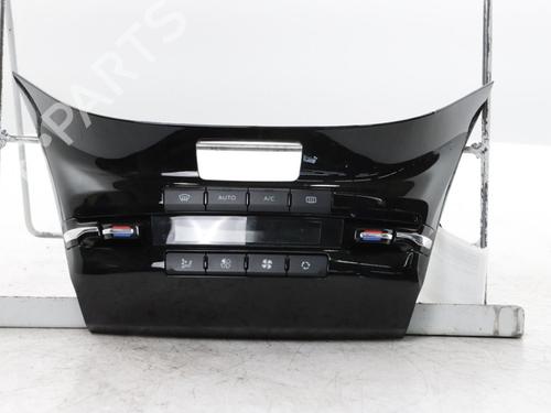 Used Climate control Climate control 33814013 33814013