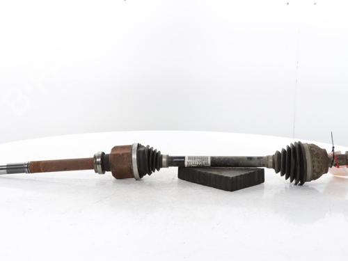 Used Right front driveshaft Right front driveshaft CITROËN C3 AIRCROSS II (2R_, 2C_) 1.2 PureTech 110 (2RHNZB, 2RHNZW, 2RHNPX, 2RHNPJ) (110 hp) 34563920 34563920