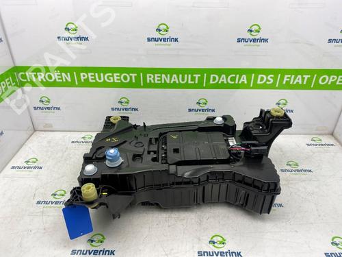 Used AdBlue tank PEUGEOT 308 II (LB_, LP_, LW_, LH_, L3_) 1.6 HDi 100 (99 hp) 16422313