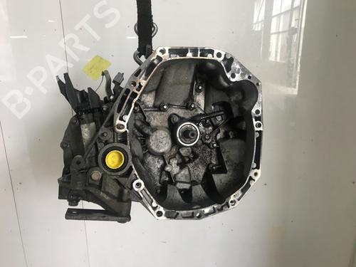Gearkasse RENAULT TWINGO II (CN0_) 1.5 dCi 90 (86 hp) 27971151