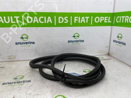 Used Rubber door seal PEUGEOT 108 1.0 VTi 72 (72 hp) 25009427