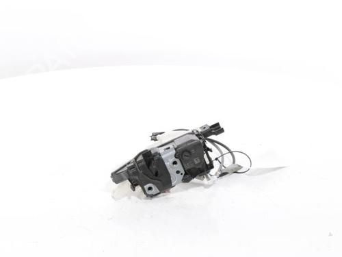 front-left-lock-toyota-proace-van-mdz_-2016-27287884 main image