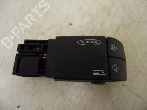 Steering wheel controls RENAULT TWINGO II (CN0_) 1.5 dCi 90 | BP24161989E15 - Image 2